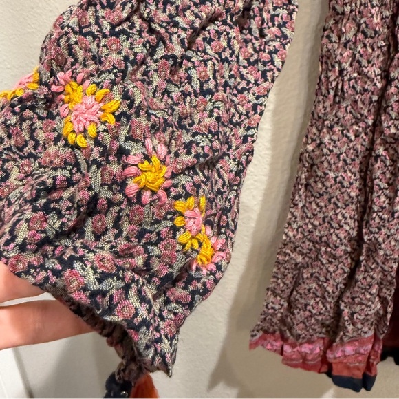Anthropologie Shirt Size Small Raga Boho Blouse New Floral Top V-neck - Picture 5 of 6